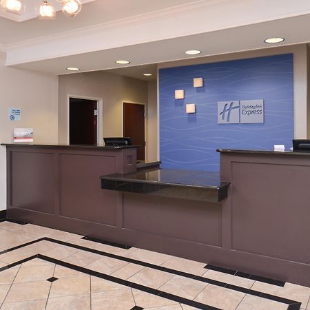 Holiday Inn Express & Suites San Antonio South Eksteriør billede