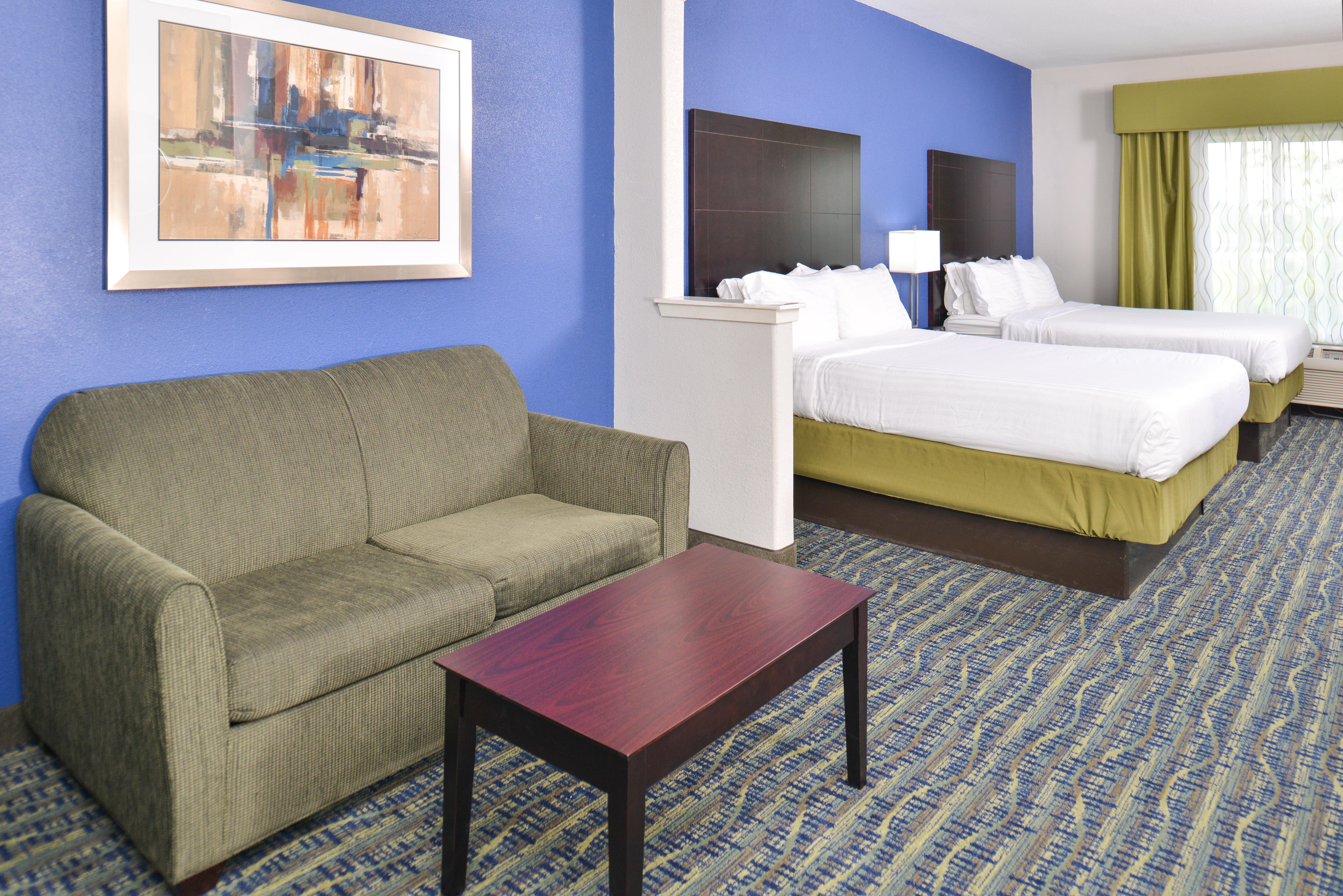 Holiday Inn Express & Suites San Antonio South Eksteriør billede