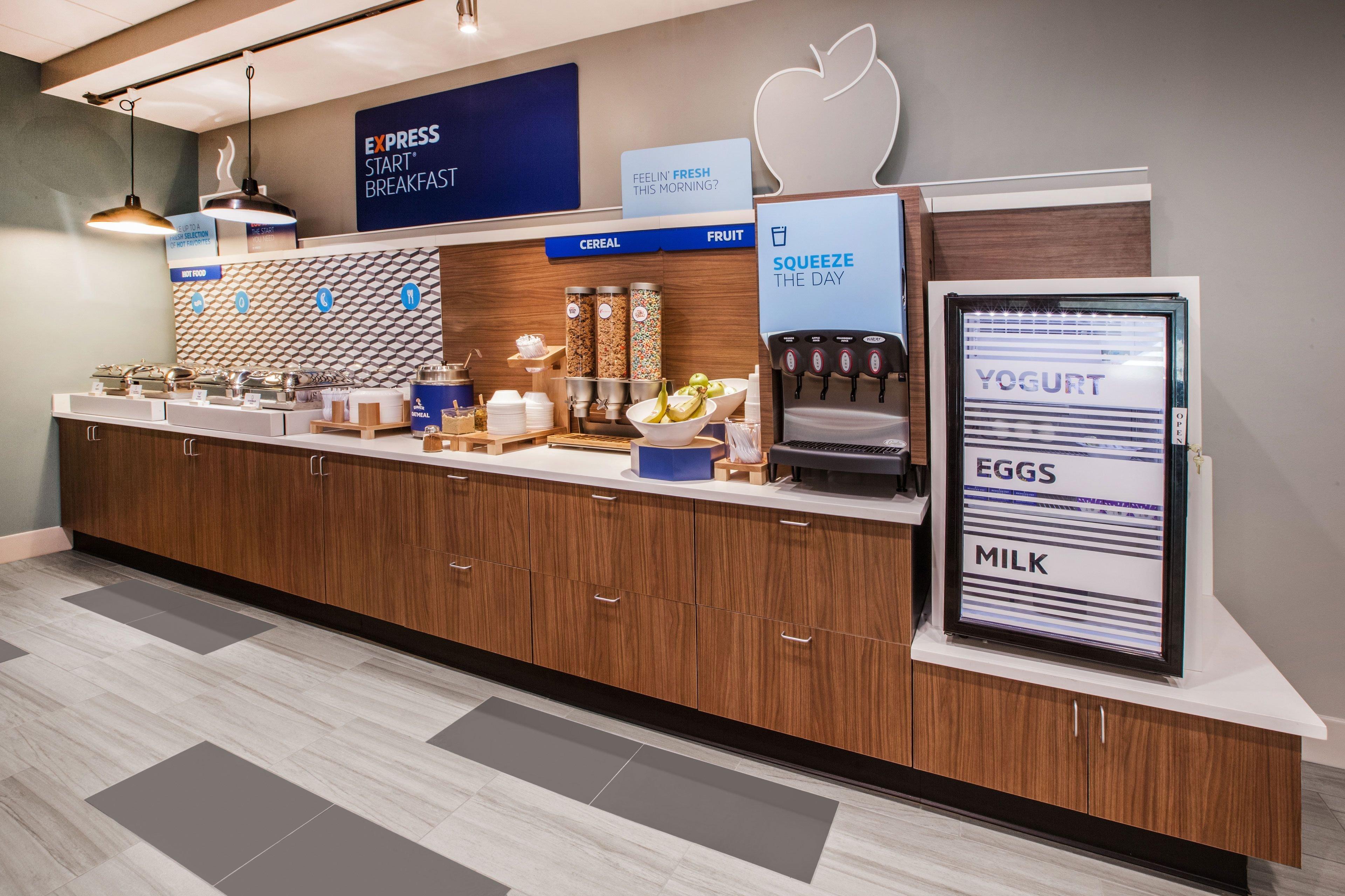 Holiday Inn Express & Suites San Antonio South Eksteriør billede