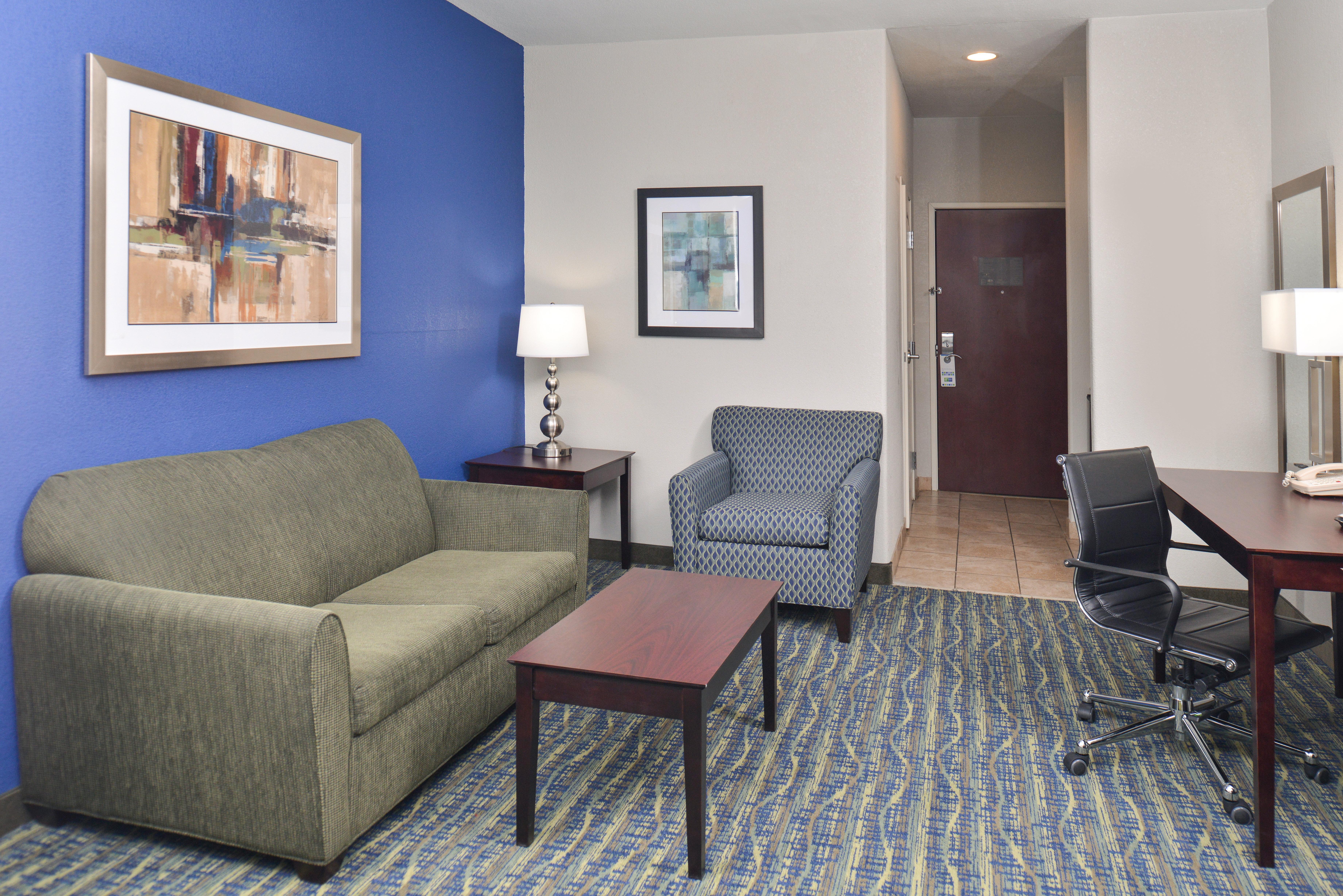 Holiday Inn Express & Suites San Antonio South Eksteriør billede