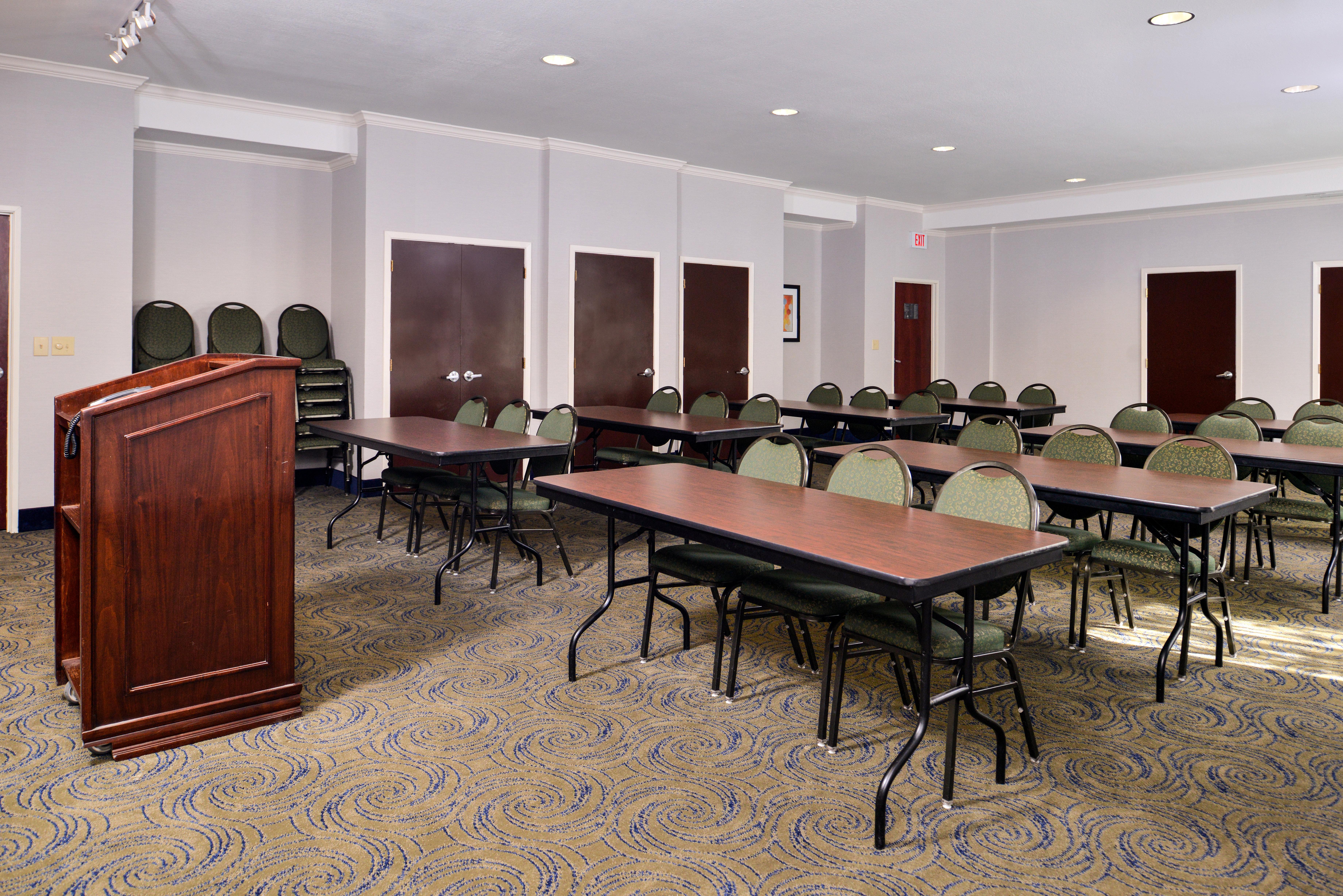 Holiday Inn Express & Suites San Antonio South Eksteriør billede